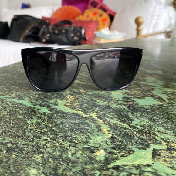 Saint Laurent black sunglasses. Style: SL1. - Picture 3 of 7